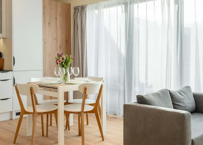 Sloneczne Tarasy Z Widokiem Na Gory - Dream דירה שצ'צ'ירק